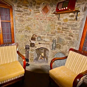 Stonehouse Byipek Selçuk